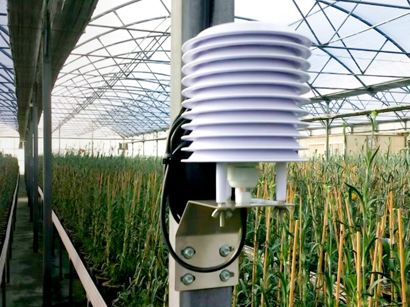Smart agriculture for IOT Applications - Temperature and Humidity Sensor  Monitoring